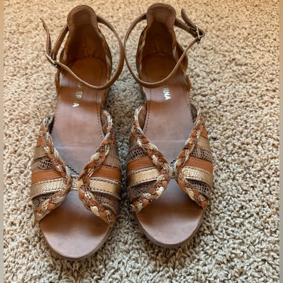 Women's leather sandals - Picture 1 of 3